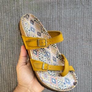 Birkenstock Mayari sandals